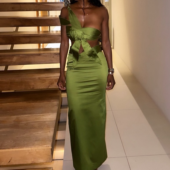 XXS Cult Gaia Sharlena gown / dress -worn once for a few hours. classy & elegant - Picture 2 of 3